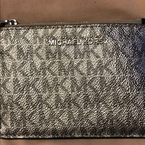Michael Kors wallet/wristlet